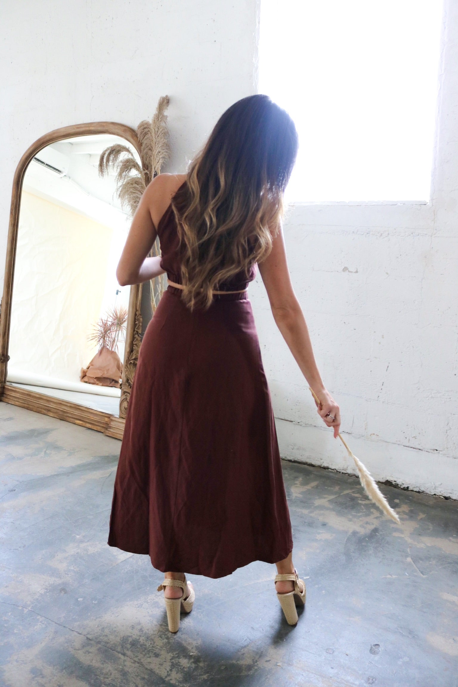 Midi Linen Skirt Set in Cinnamon Brown. The Color Code Collection. Scarlette The Label, an online fashion boutique for women.